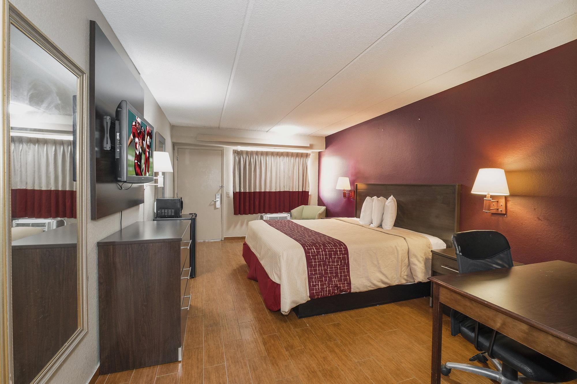 Red Roof Inn Jackson Downtown - Fairgrounds Екстер'єр фото