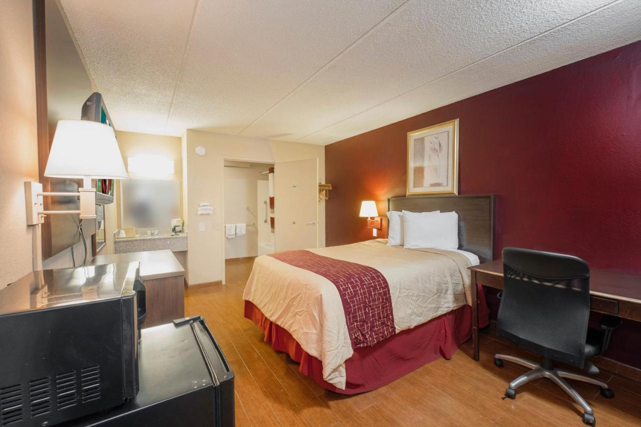 Red Roof Inn Jackson Downtown - Fairgrounds Екстер'єр фото